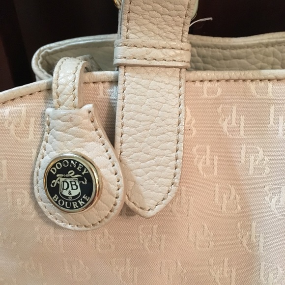 Dooney & Bourke Handbag - Picture 3 of 8